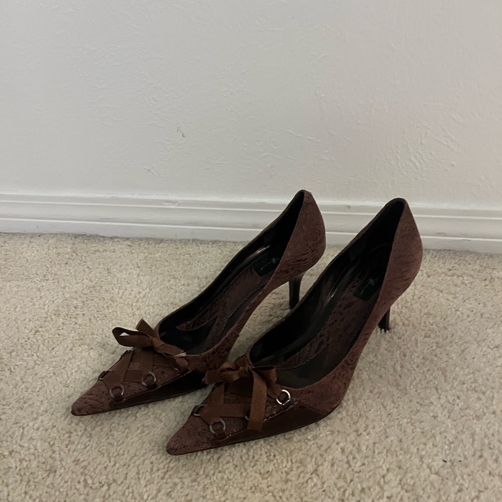Lace up Pointy Toe heel
